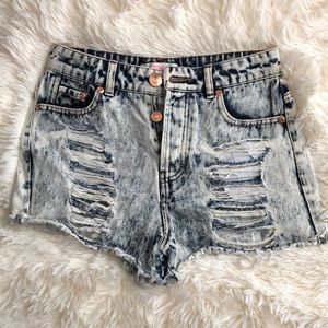 White washed high waisted jean shorts